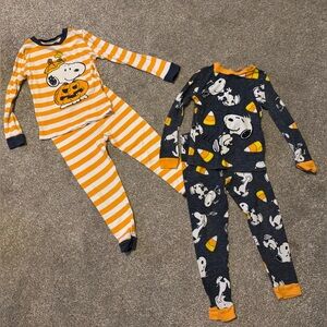 Set of 2 Peanuts Snoopy Halloween Pajamas PJs 5T Toddler Boy Girl Candy corn